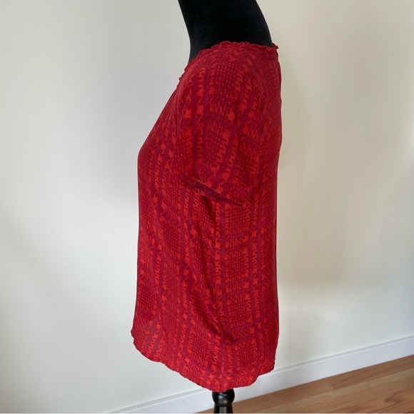 Joie 100% Silk Red Abstract Houndstooth Print Short Sleeve Top J259-23847 Sz XS - Picture 2 of 8